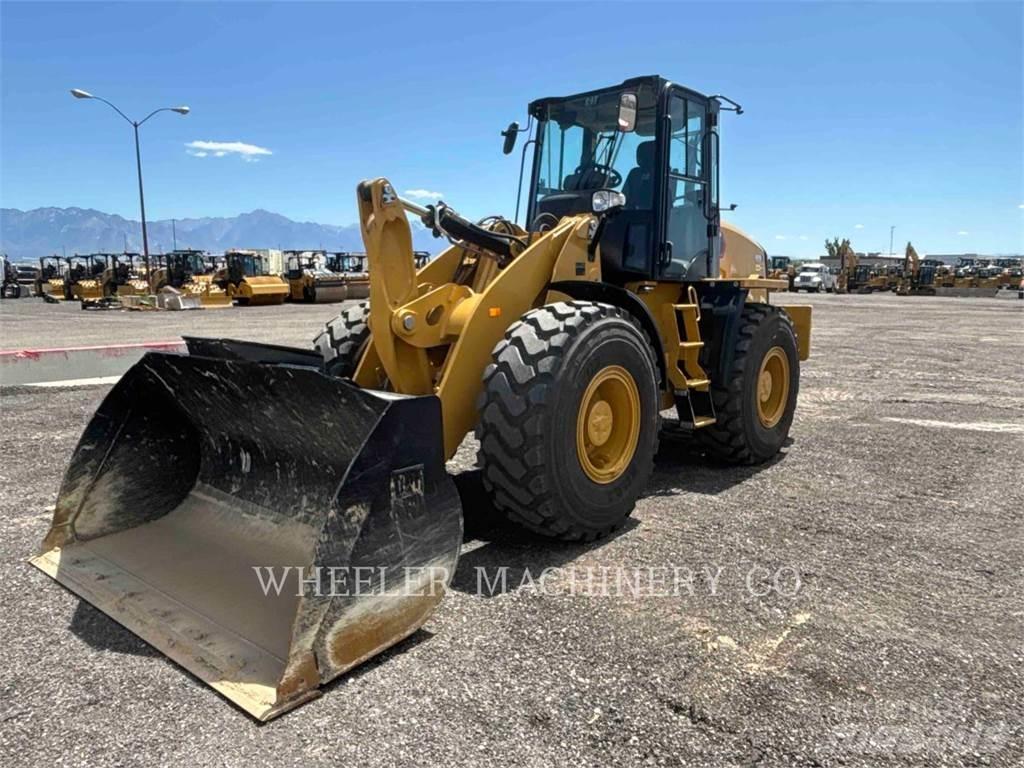 CAT 920 Фронтальные погрузчики