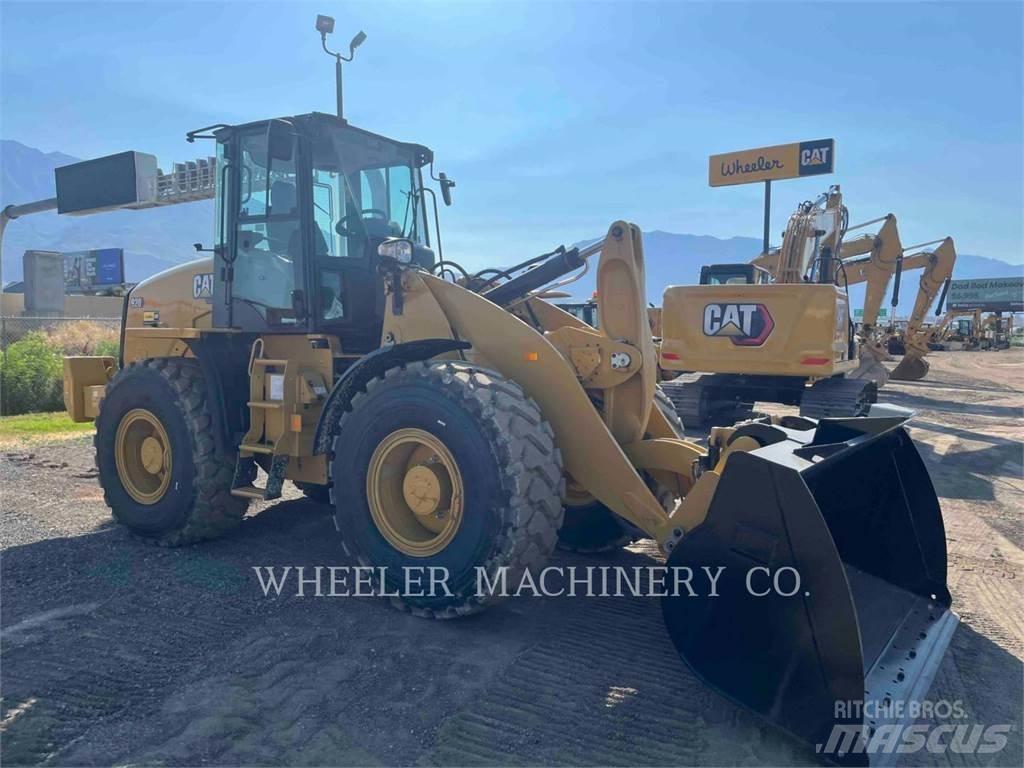 CAT 920 Фронтальные погрузчики