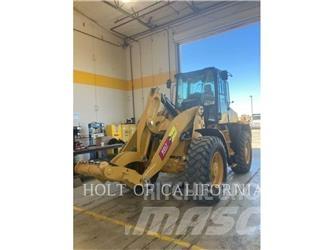 CAT 920 Фронтальные погрузчики