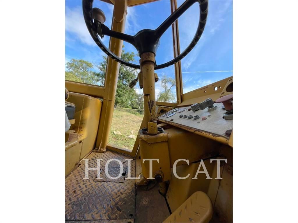 CAT 920 Фронтальные погрузчики