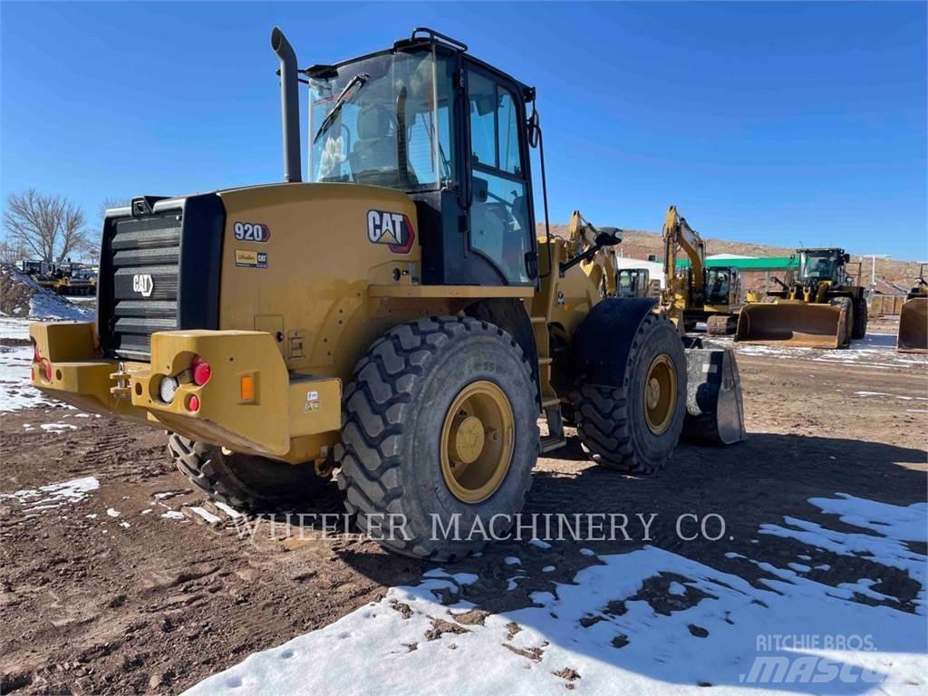 CAT 920 Фронтальные погрузчики