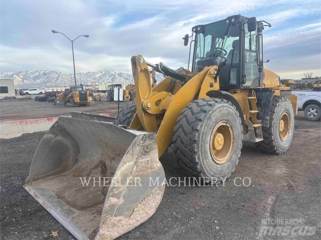CAT 920 Фронтальные погрузчики