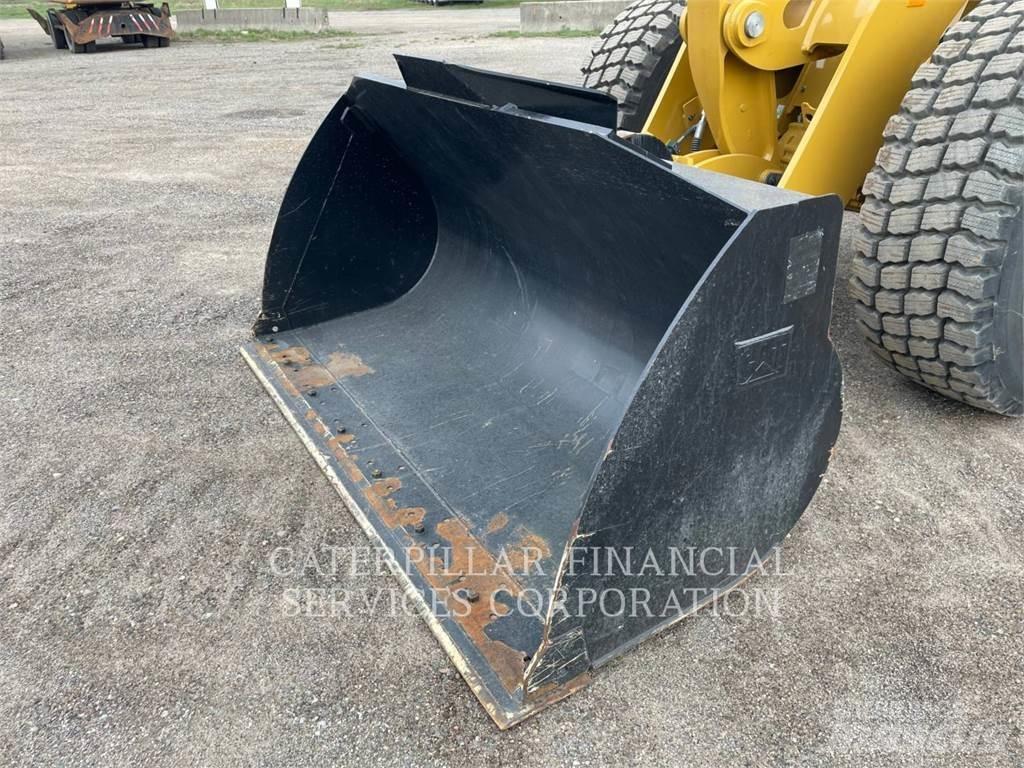 CAT 920 Фронтальные погрузчики