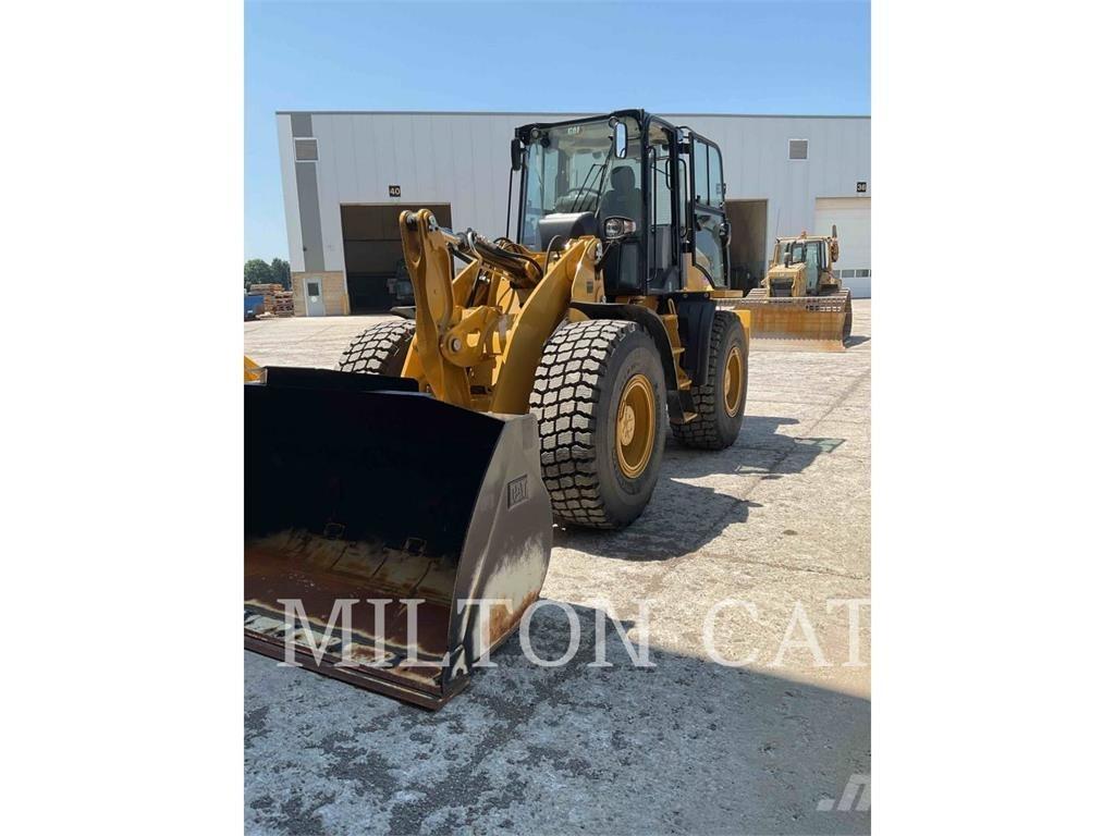 CAT 920 Фронтальные погрузчики
