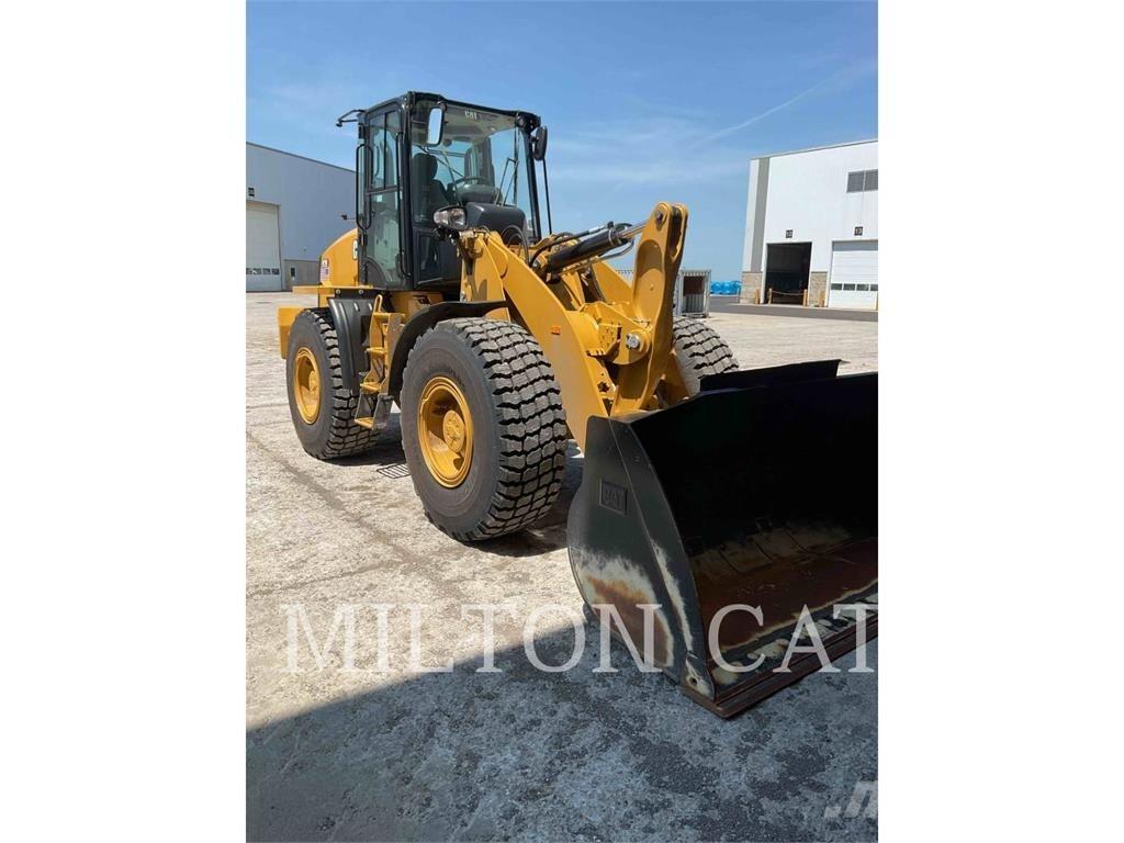 CAT 920 Фронтальные погрузчики