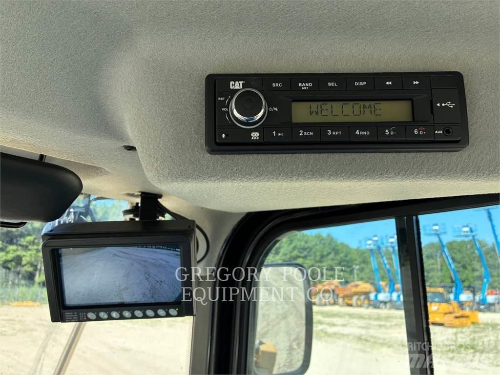 CAT 92014 Фронтальные погрузчики