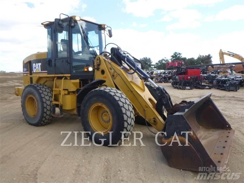 CAT 924G Фронтальные погрузчики