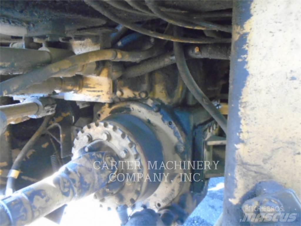 CAT 924GZ Фронтальные погрузчики