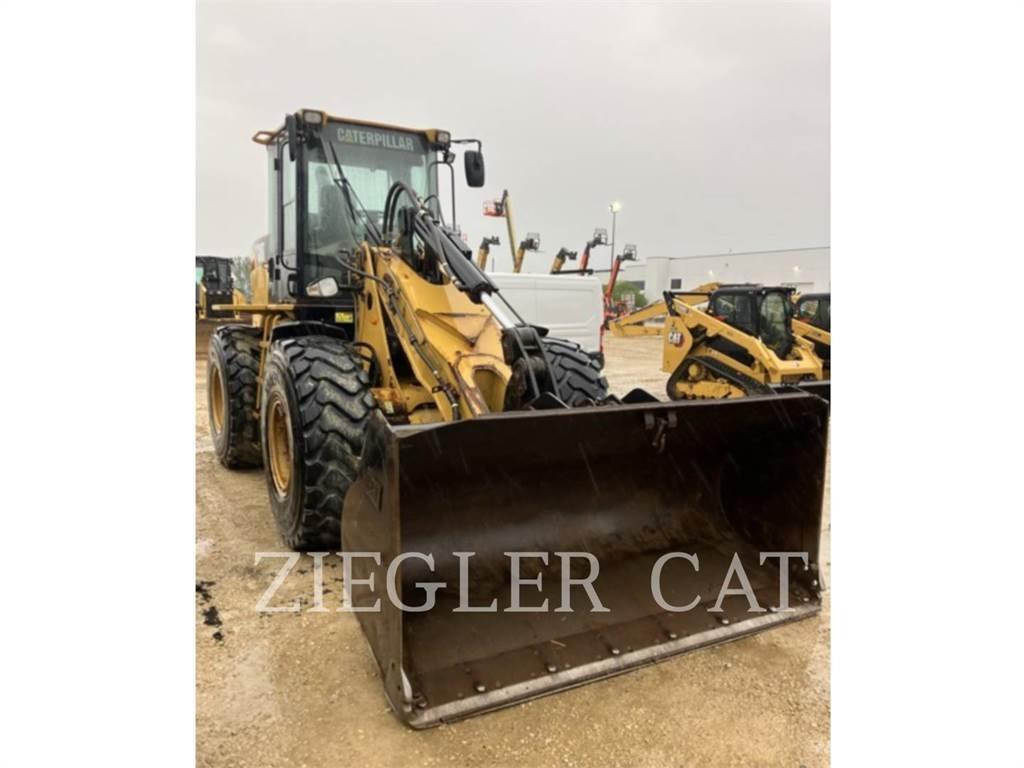 CAT 924H Фронтальные погрузчики