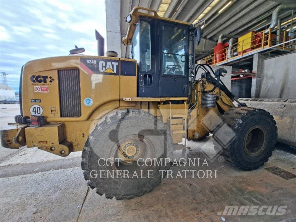 CAT 924H Фронтальные погрузчики