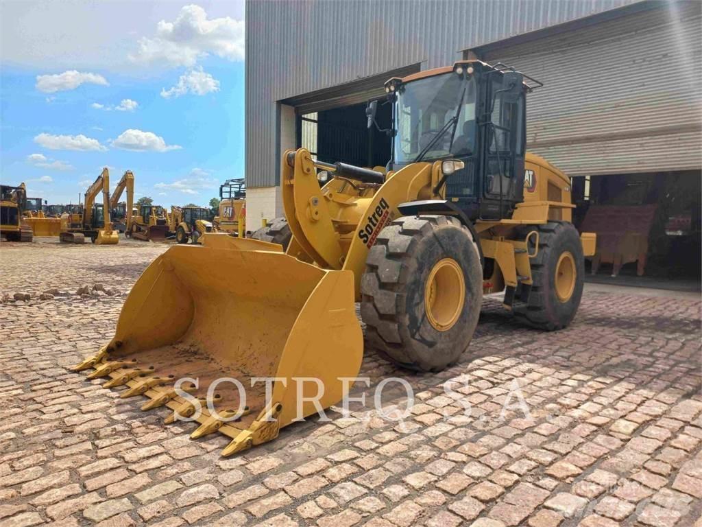 CAT 924K Фронтальные погрузчики