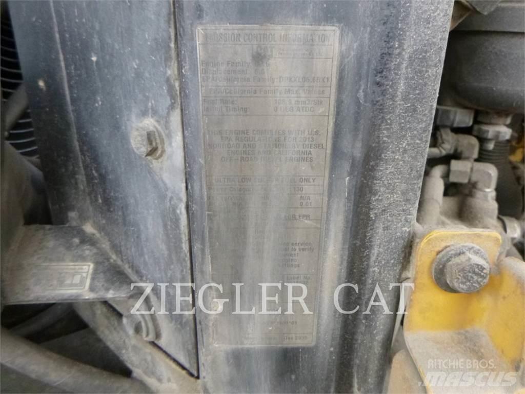 CAT 924K Фронтальные погрузчики