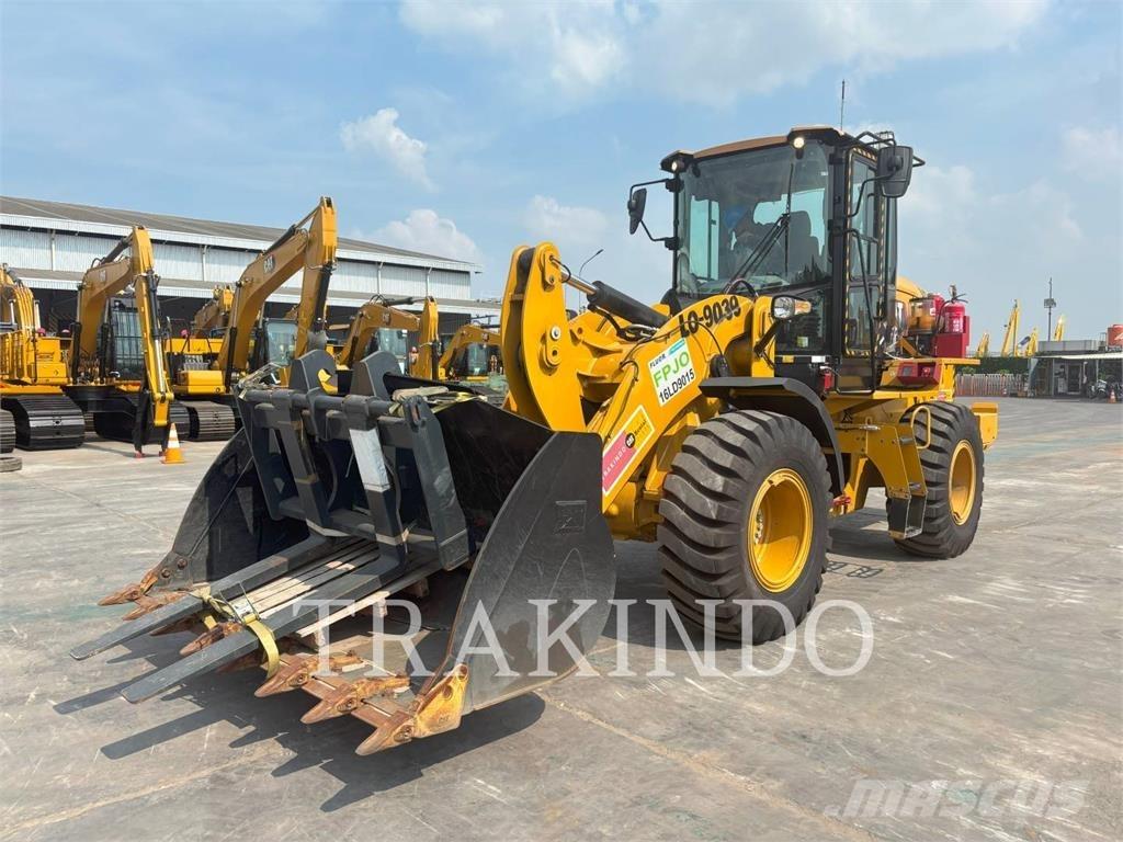CAT 924K Фронтальные погрузчики