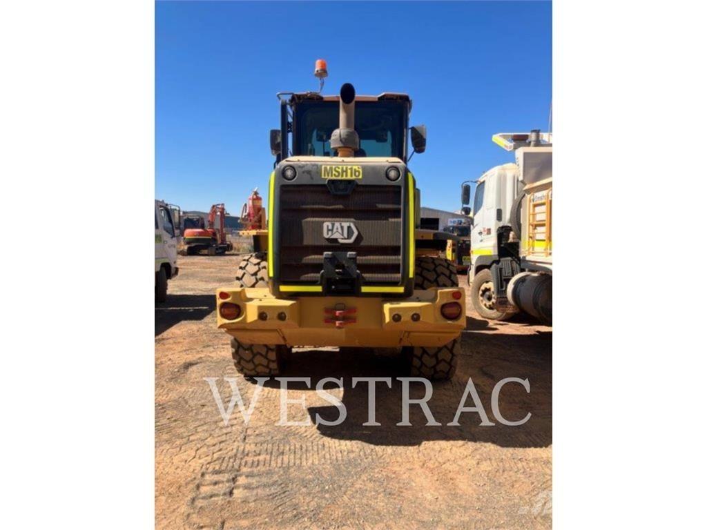 CAT 924K Фронтальные погрузчики