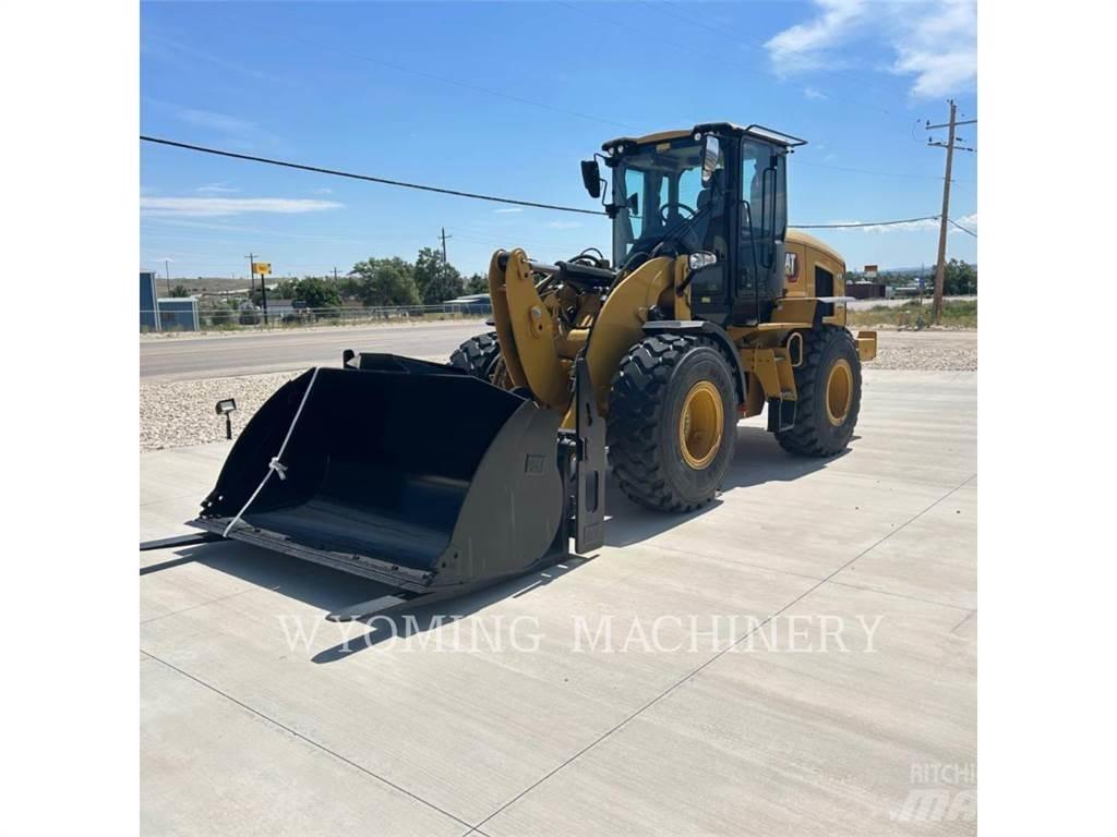 CAT 926 Фронтальные погрузчики