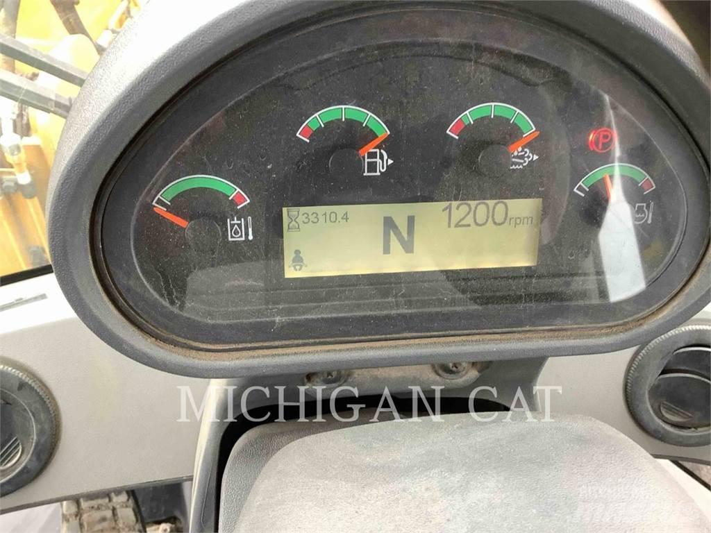CAT 926M Фронтальные погрузчики