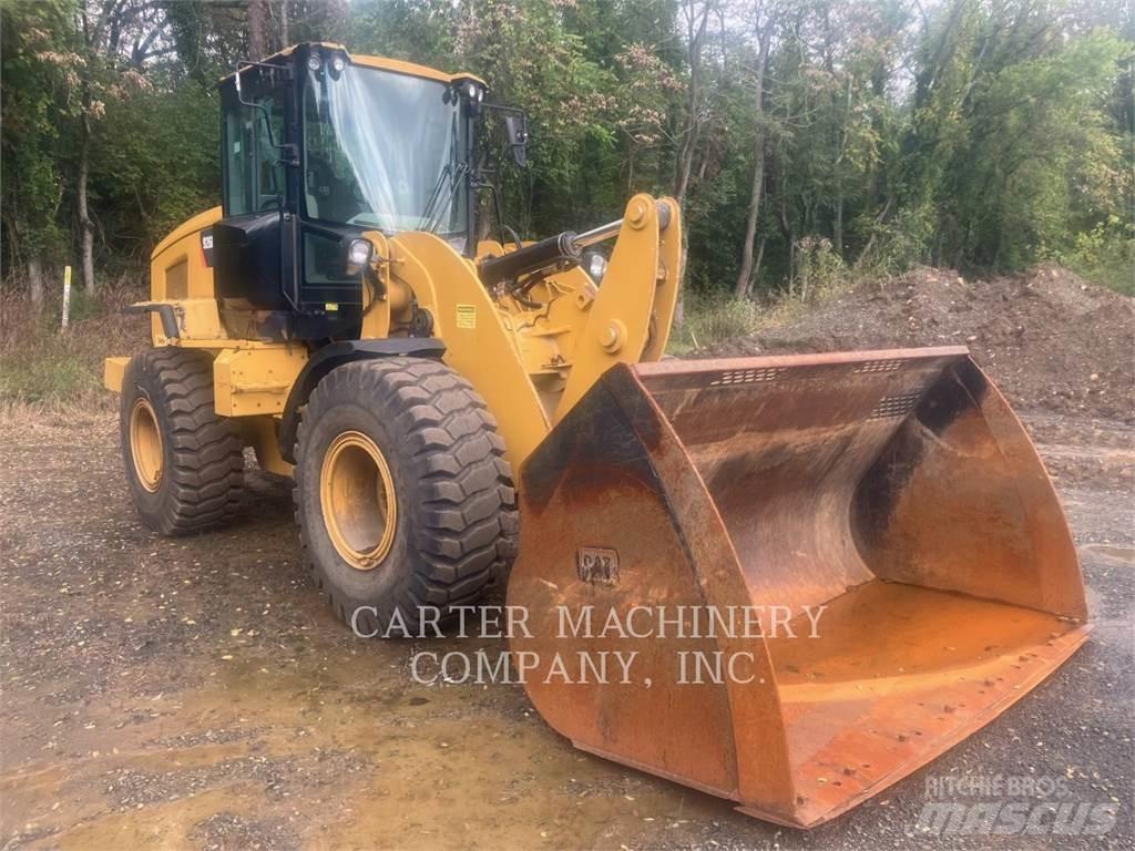 CAT 926M Фронтальные погрузчики