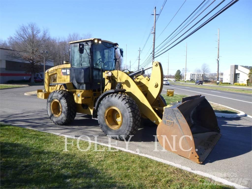 CAT 926M Фронтальные погрузчики