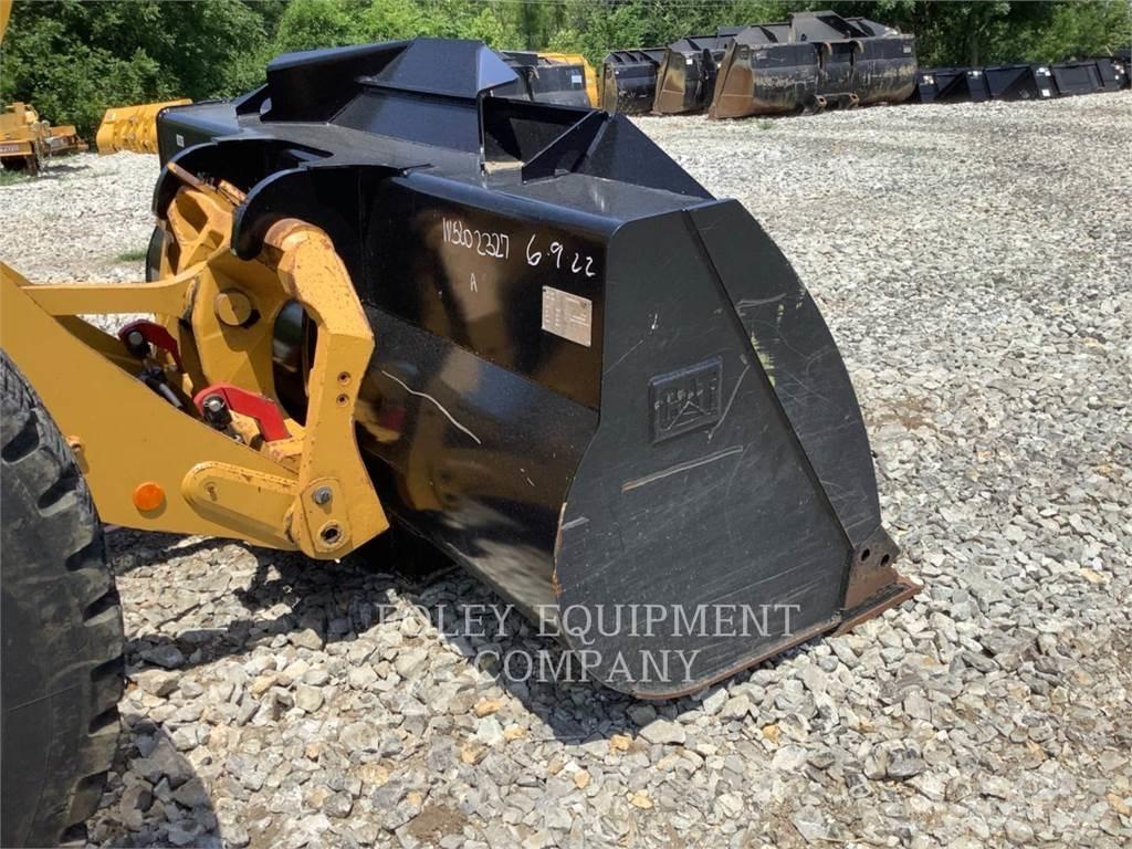 CAT 926M Фронтальные погрузчики