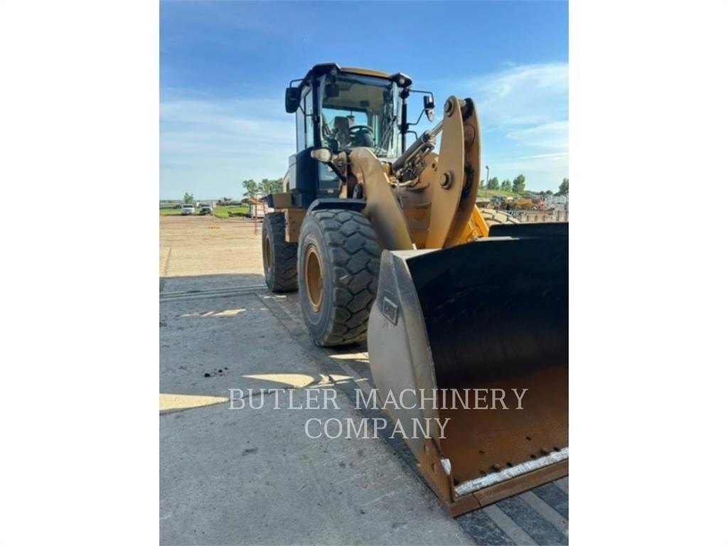CAT 926M Фронтальные погрузчики