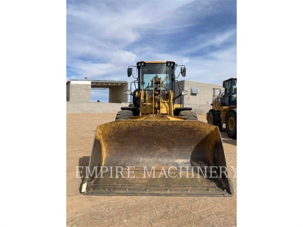 CAT 926M Фронтальные погрузчики