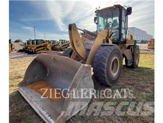 CAT 926M Фронтальные погрузчики