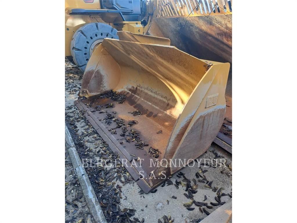 CAT 926M Фронтальные погрузчики