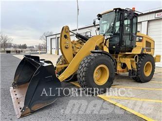 CAT 926M Фронтальные погрузчики