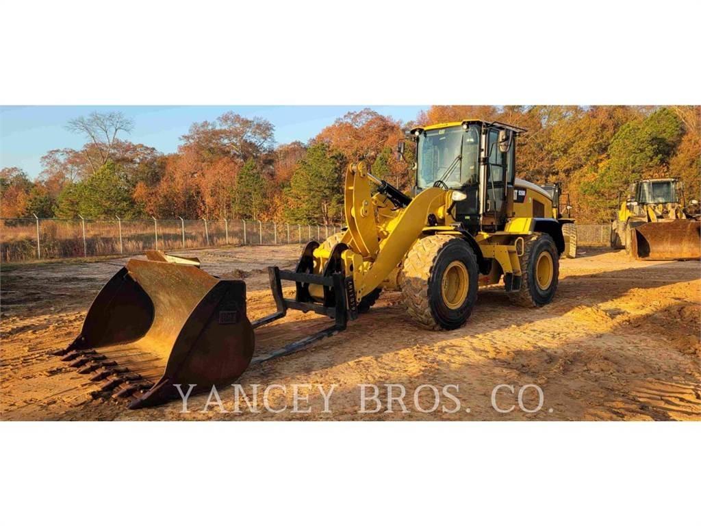 CAT 926M Фронтальные погрузчики