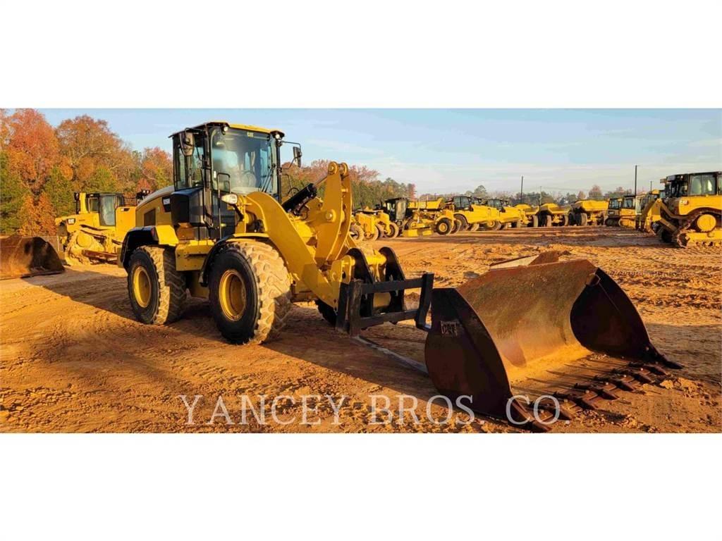 CAT 926M Фронтальные погрузчики