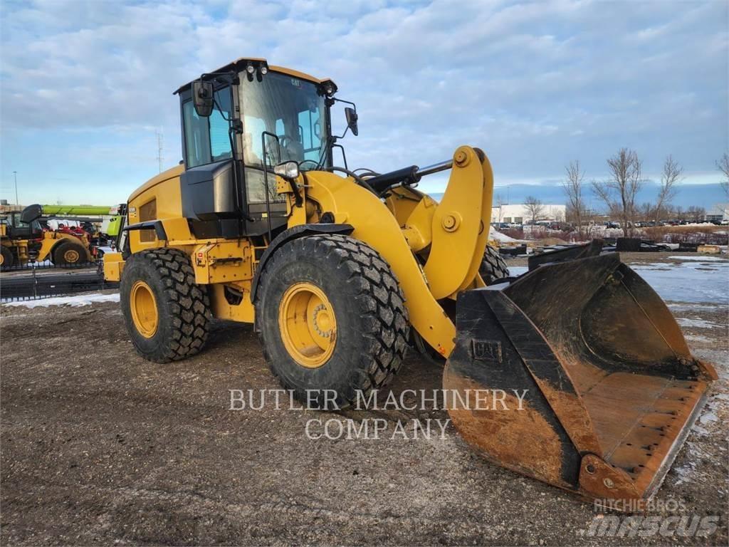 CAT 926M Фронтальные погрузчики