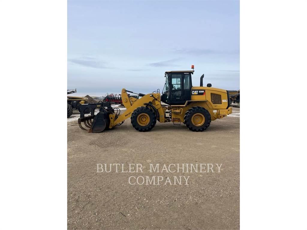CAT 926M Фронтальные погрузчики