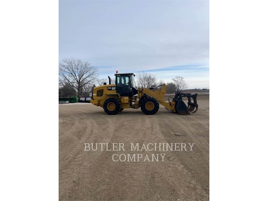 CAT 926M Фронтальные погрузчики