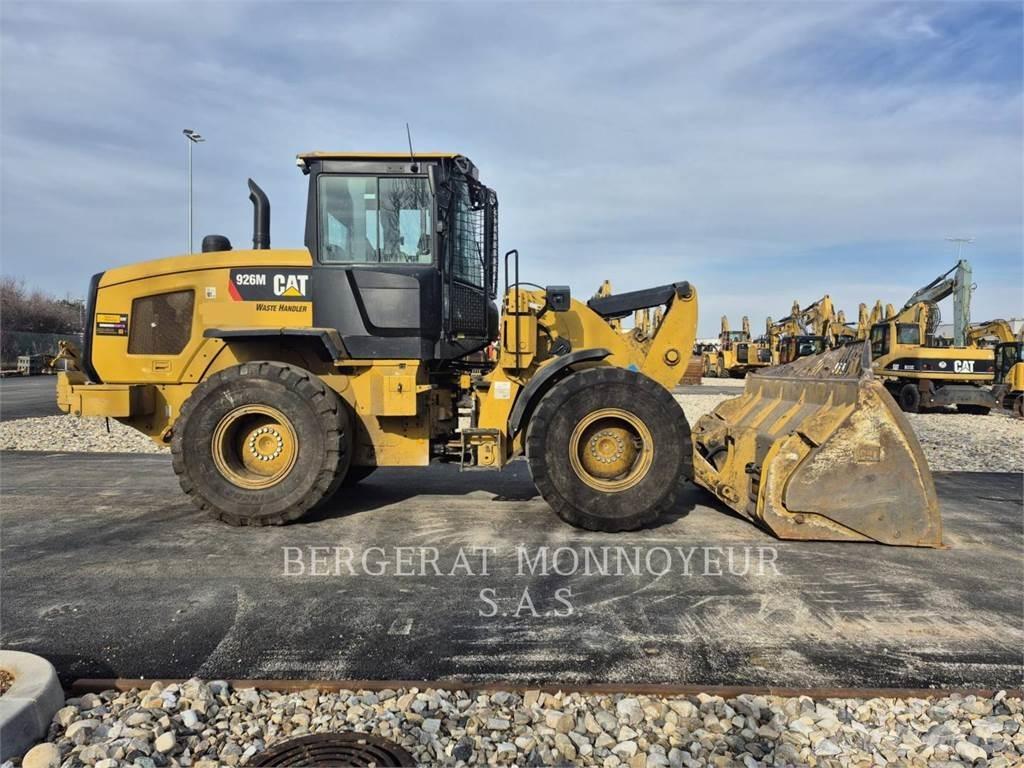 CAT 926M Фронтальные погрузчики