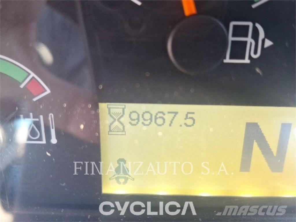CAT 926M Фронтальные погрузчики