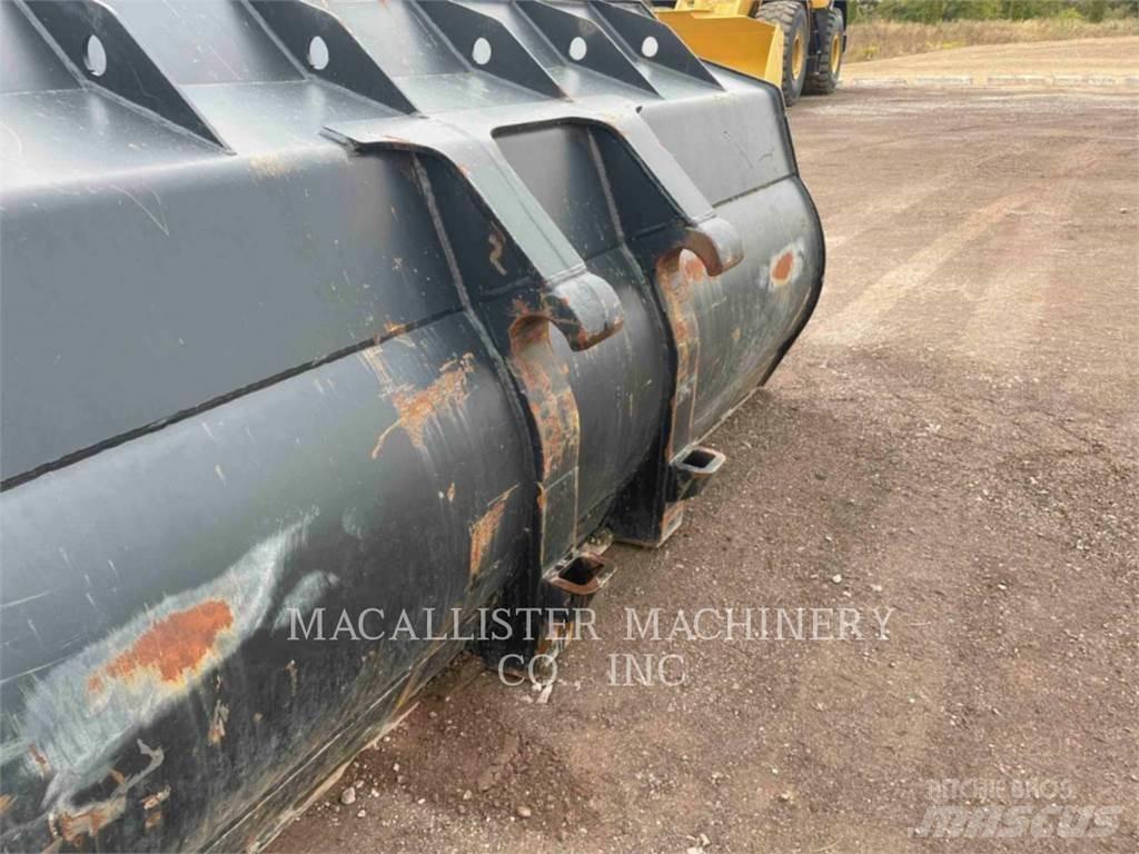 CAT 926M Фронтальные погрузчики
