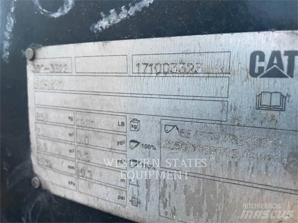 CAT 926M Фронтальные погрузчики