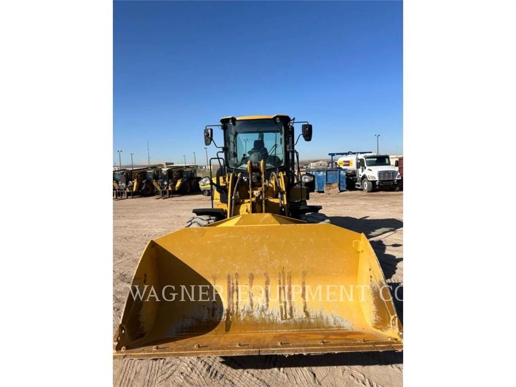 CAT 926M Фронтальные погрузчики