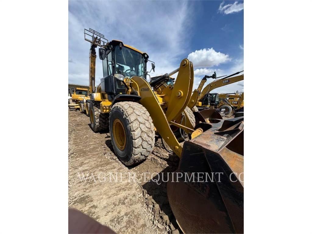 CAT 926M Фронтальные погрузчики