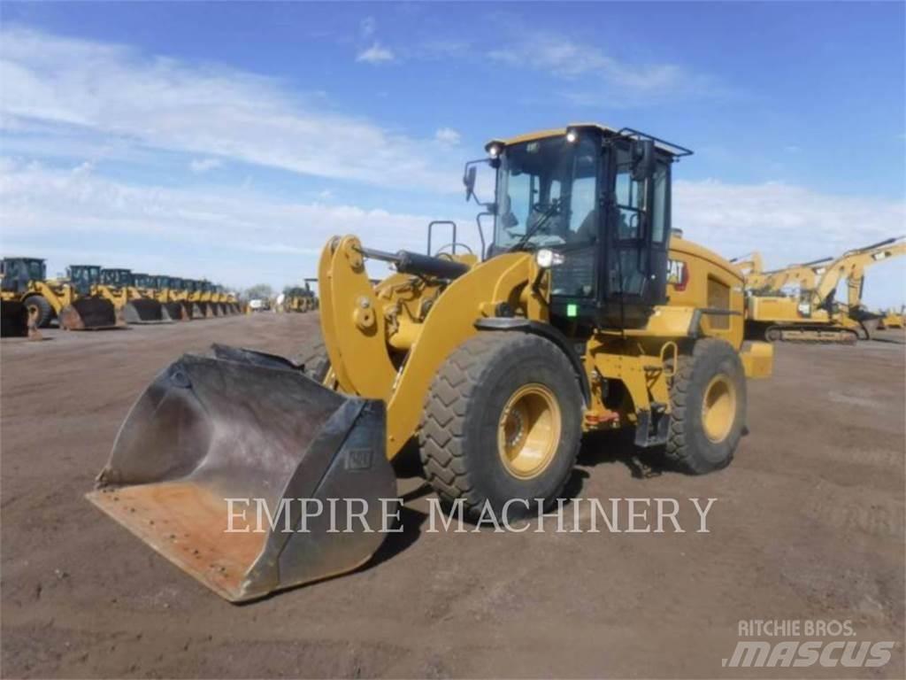 CAT 926M Фронтальные погрузчики