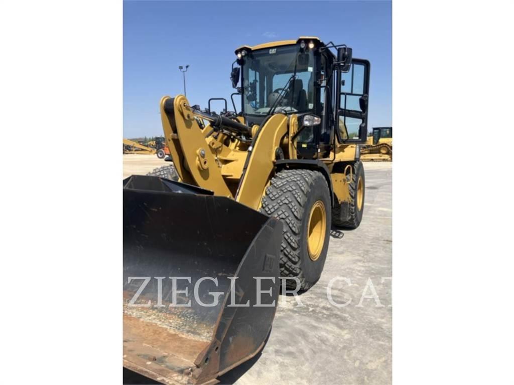 CAT 926M Фронтальные погрузчики