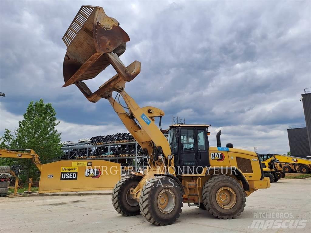 CAT 926M Фронтальные погрузчики