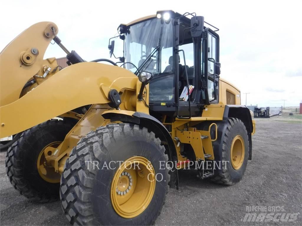 CAT 926M Фронтальные погрузчики