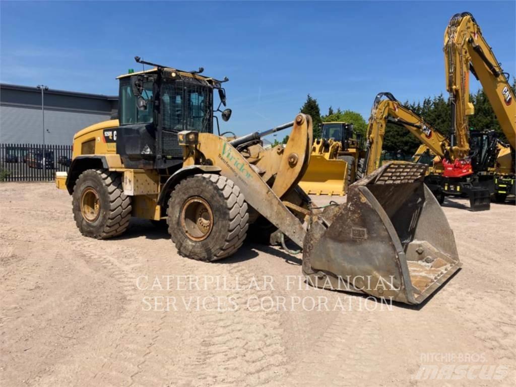 CAT 926M Фронтальные погрузчики