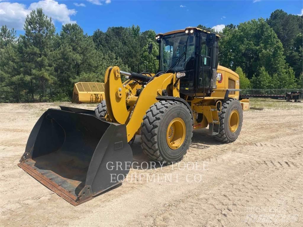 CAT 926M Фронтальные погрузчики