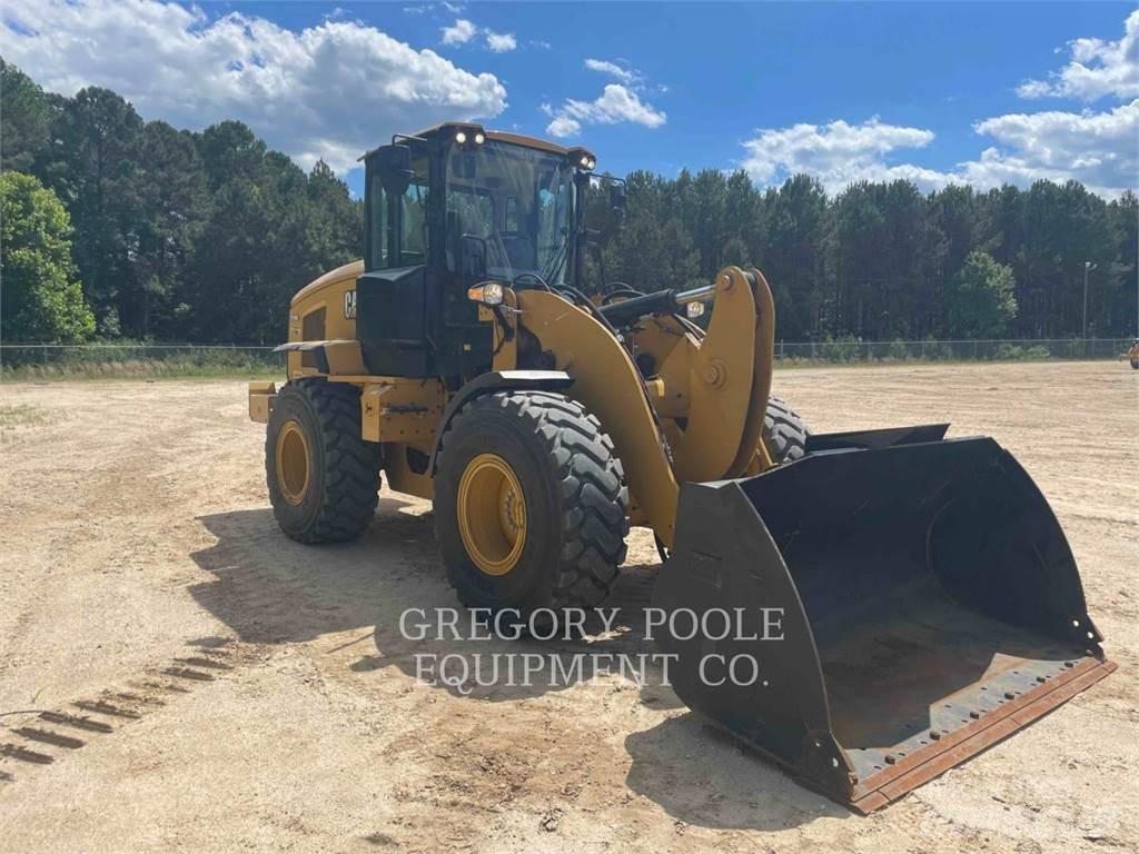 CAT 926M Фронтальные погрузчики