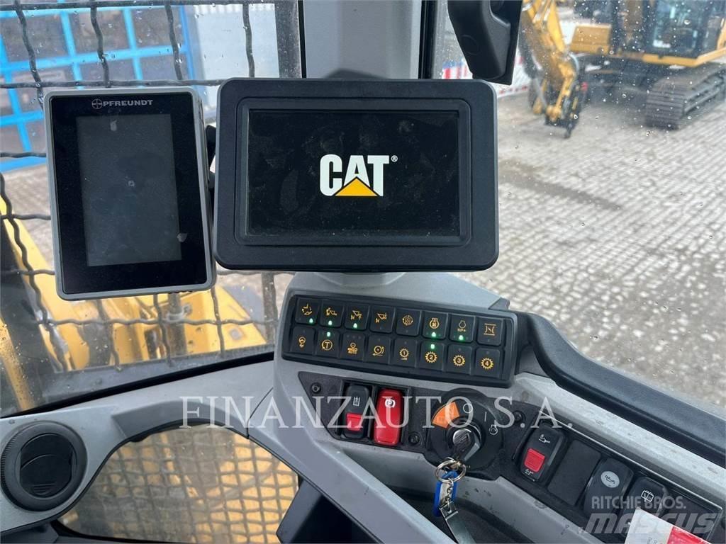 CAT 926M Фронтальные погрузчики