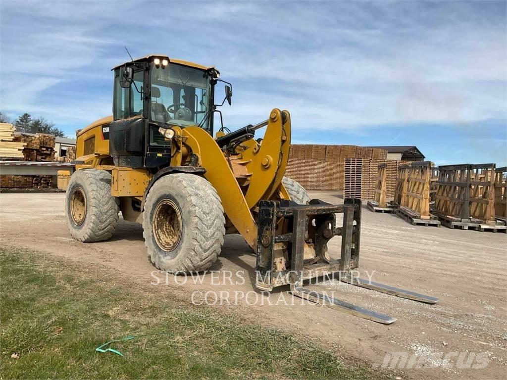 CAT 926M Фронтальные погрузчики
