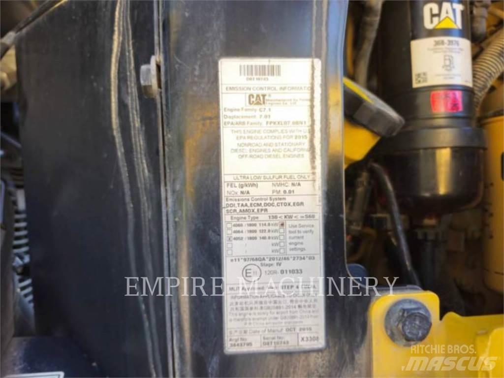 CAT 926M Фронтальные погрузчики