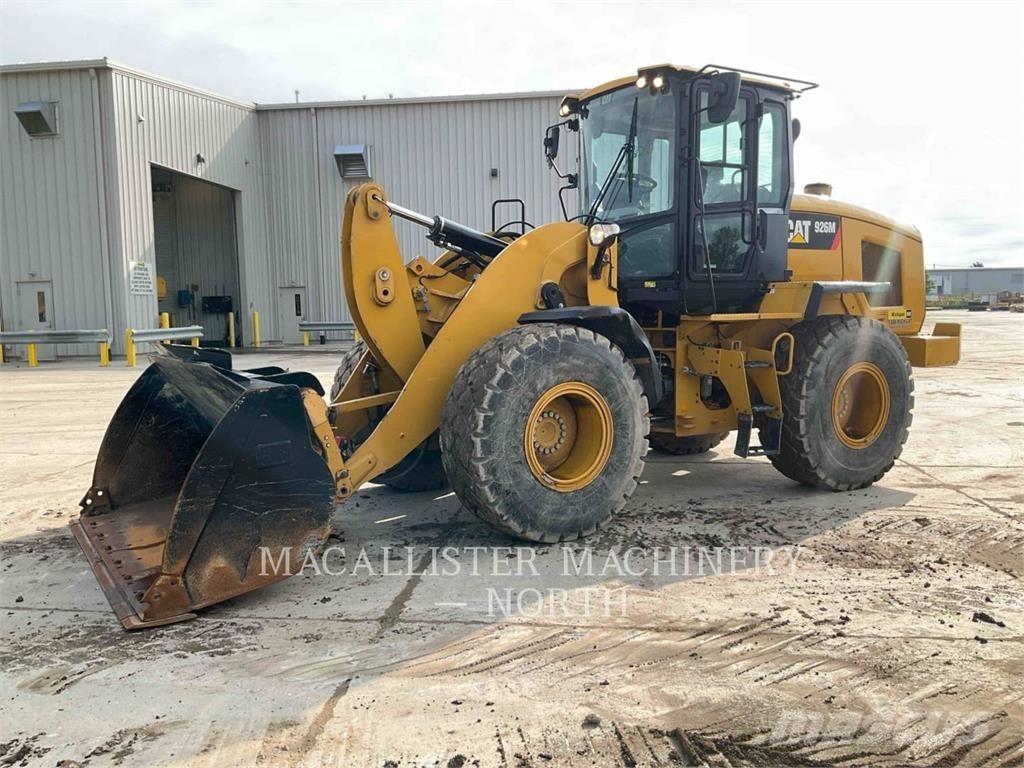 CAT 926M Фронтальные погрузчики